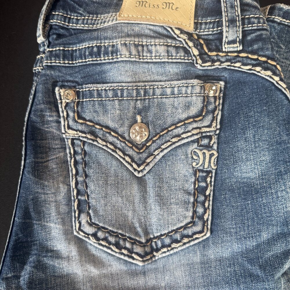 Miss me jeans. Curvy skinny Sz.32 LIKE NEW! - Picture 6 of 6